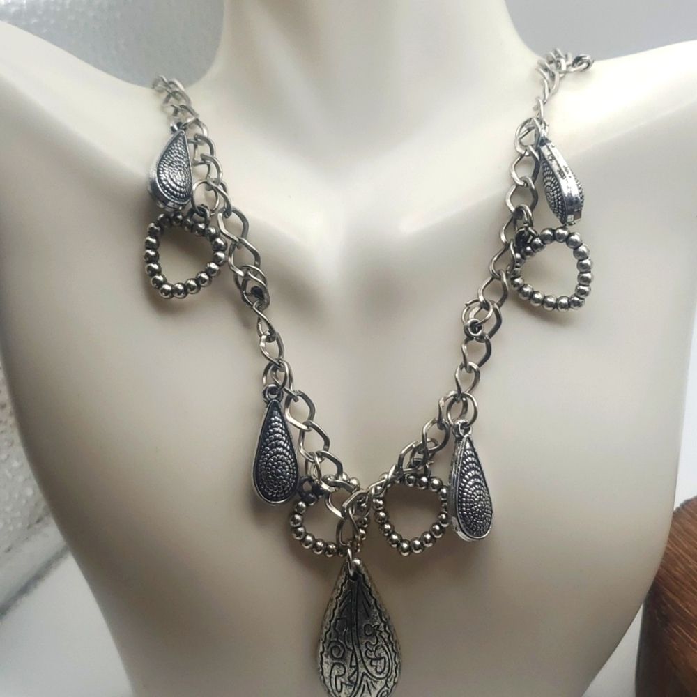 N3015 Indonesian bolli dangle necklace